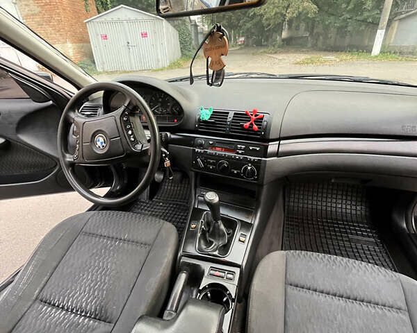 Черный БМВ 3 Серия, объемом двигателя 1.9 л и пробегом 380 тыс. км за 4000 $, фото 24 на Automoto.ua