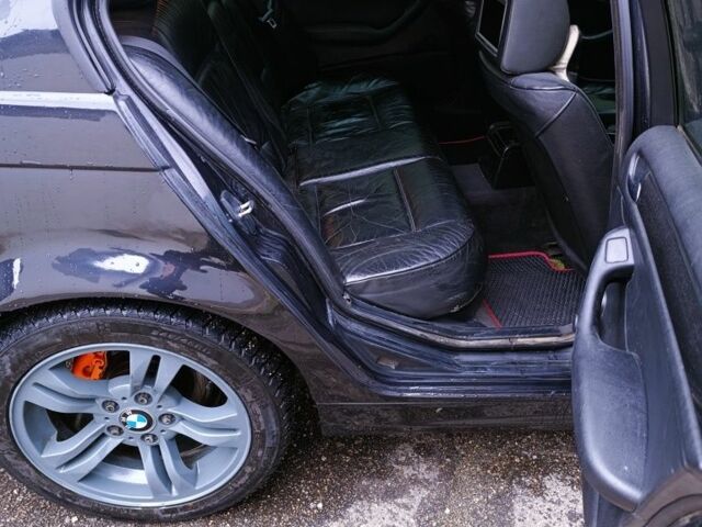 Черный БМВ 3 Серия, объемом двигателя 2 л и пробегом 240 тыс. км за 3999 $, фото 4 на Automoto.ua