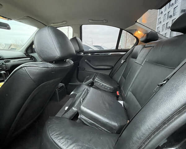 Чорний БМВ 3 Серія, об'ємом двигуна 1.9 л та пробігом 300 тис. км за 3333 $, фото 9 на Automoto.ua