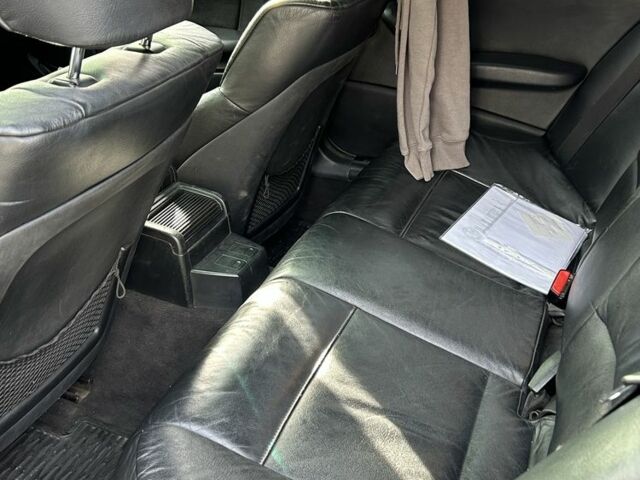 Чорний БМВ 3 Серія, об'ємом двигуна 2.9 л та пробігом 336 тис. км за 7000 $, фото 4 на Automoto.ua