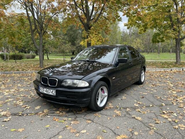 Чорний БМВ 3 Серія, об'ємом двигуна 2 л та пробігом 250 тис. км за 1699 $, фото 9 на Automoto.ua