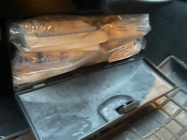 Черный БМВ 3 Серия, объемом двигателя 3 л и пробегом 390 тыс. км за 5500 $, фото 16 на Automoto.ua