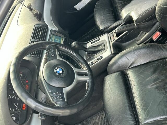 Чорний БМВ 3 Серія, об'ємом двигуна 2.9 л та пробігом 336 тис. км за 7000 $, фото 5 на Automoto.ua