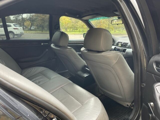 Чорний БМВ 3 Серія, об'ємом двигуна 2 л та пробігом 250 тис. км за 1699 $, фото 14 на Automoto.ua