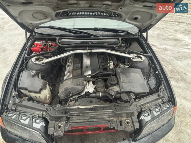 Чорний БМВ 3 Серія, об'ємом двигуна 2.98 л та пробігом 268 тис. км за 6500 $, фото 5 на Automoto.ua