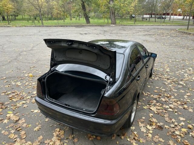 Чорний БМВ 3 Серія, об'ємом двигуна 2 л та пробігом 250 тис. км за 1699 $, фото 15 на Automoto.ua