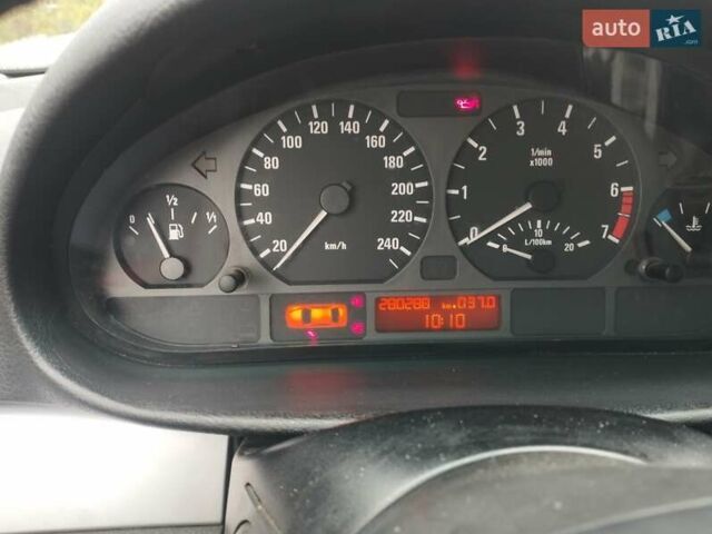 Черный БМВ 3 Серия, объемом двигателя 1.9 л и пробегом 280 тыс. км за 5000 $, фото 9 на Automoto.ua