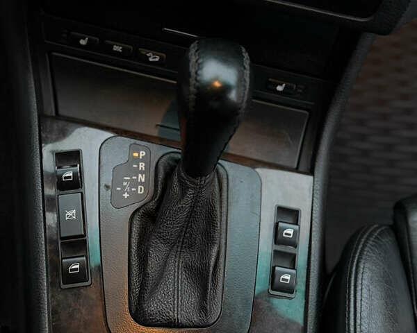 Черный БМВ 3 Серия, объемом двигателя 2.5 л и пробегом 310 тыс. км за 5900 $, фото 14 на Automoto.ua