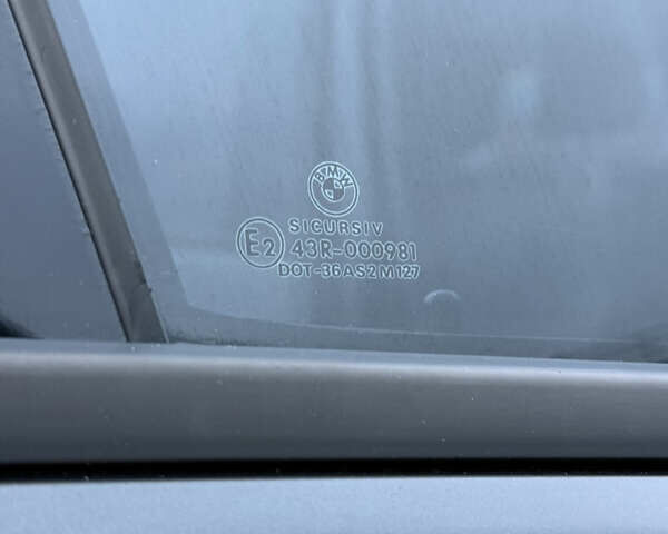 Черный БМВ 3 Серия, объемом двигателя 2.5 л и пробегом 310 тыс. км за 5900 $, фото 23 на Automoto.ua