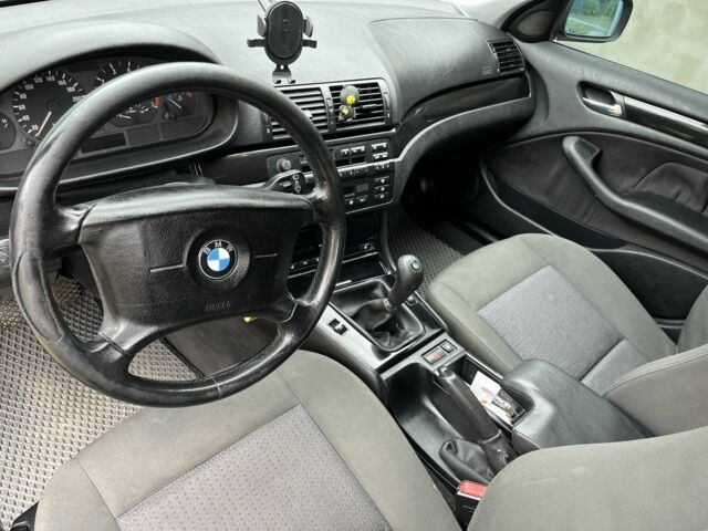 Черный БМВ 3 Серия, объемом двигателя 2 л и пробегом 267 тыс. км за 3850 $, фото 5 на Automoto.ua