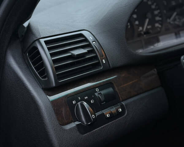 Черный БМВ 3 Серия, объемом двигателя 2.5 л и пробегом 310 тыс. км за 5900 $, фото 10 на Automoto.ua