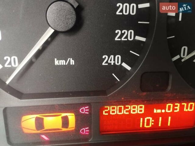 Черный БМВ 3 Серия, объемом двигателя 1.9 л и пробегом 280 тыс. км за 5000 $, фото 10 на Automoto.ua