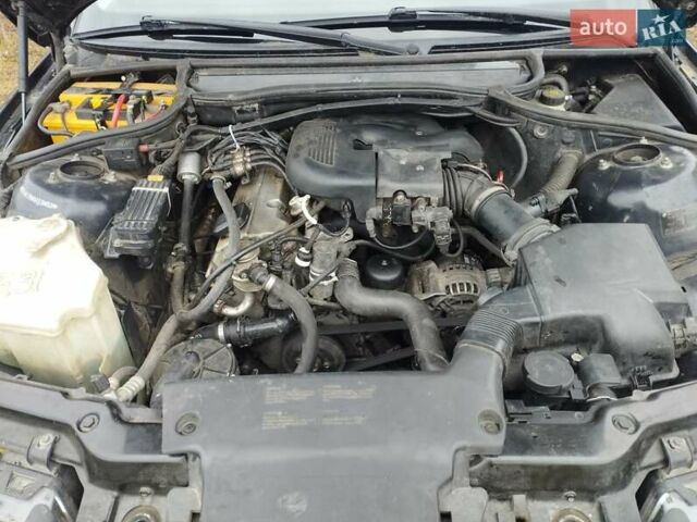 Черный БМВ 3 Серия, объемом двигателя 1.9 л и пробегом 280 тыс. км за 5000 $, фото 11 на Automoto.ua