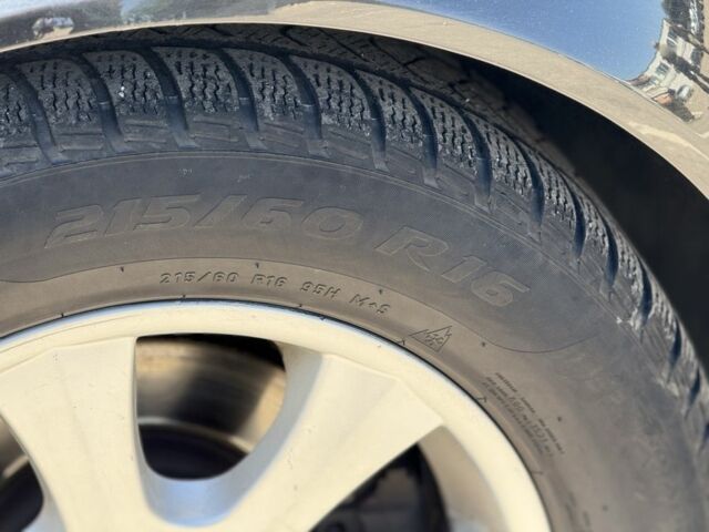 Чорний БМВ 3 Серія, об'ємом двигуна 2 л та пробігом 380 тис. км за 5500 $, фото 14 на Automoto.ua