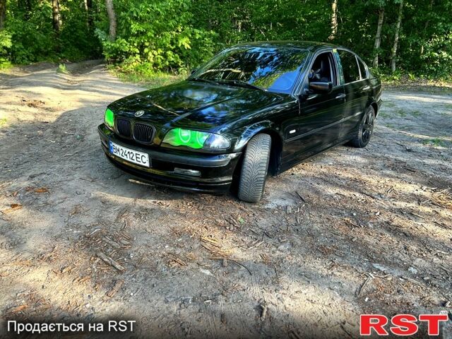 Черный БМВ 3 Серия, объемом двигателя 1.9 л и пробегом 331 тыс. км за 4600 $, фото 1 на Automoto.ua