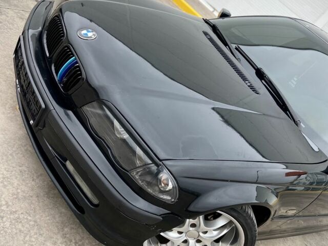 Черный БМВ 3 Серия, объемом двигателя 1.9 л и пробегом 250 тыс. км за 3800 $, фото 1 на Automoto.ua