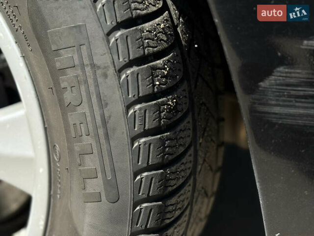 Черный БМВ 3 Серия, объемом двигателя 2 л и пробегом 377 тыс. км за 5500 $, фото 12 на Automoto.ua