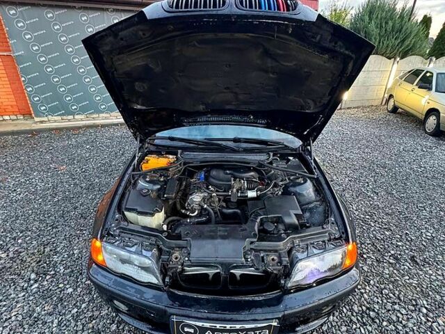 Черный БМВ 3 Серия, объемом двигателя 1.9 л и пробегом 380 тыс. км за 4200 $, фото 9 на Automoto.ua