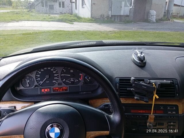 Чорний БМВ 3 Серія, об'ємом двигуна 2 л та пробігом 323 тис. км за 4300 $, фото 6 на Automoto.ua