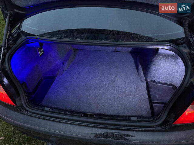 Черный БМВ 3 Серия, объемом двигателя 2 л и пробегом 450 тыс. км за 4100 $, фото 13 на Automoto.ua