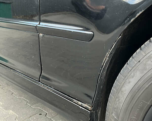 Черный БМВ 3 Серия, объемом двигателя 2 л и пробегом 344 тыс. км за 5700 $, фото 7 на Automoto.ua