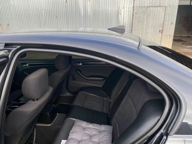 Черный БМВ 3 Серия, объемом двигателя 1.8 л и пробегом 218 тыс. км за 5000 $, фото 11 на Automoto.ua