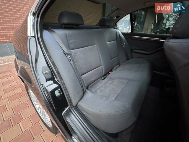 Чорний БМВ 3 Серія, об'ємом двигуна 2 л та пробігом 328 тис. км за 4600 $, фото 45 на Automoto.ua