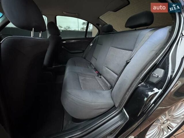 Чорний БМВ 3 Серія, об'ємом двигуна 2 л та пробігом 328 тис. км за 4600 $, фото 43 на Automoto.ua