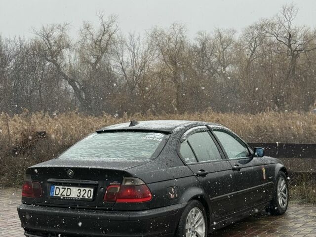 Черный БМВ 3 Серия, объемом двигателя 2 л и пробегом 177 тыс. км за 2300 $, фото 5 на Automoto.ua