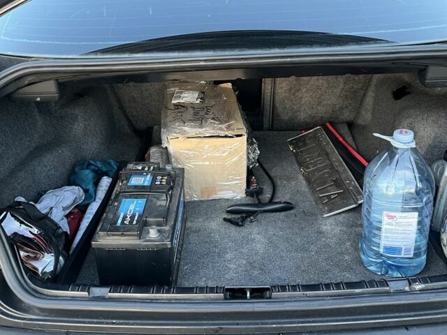 Черный БМВ 3 Серия, объемом двигателя 3 л и пробегом 326 тыс. км за 8000 $, фото 14 на Automoto.ua