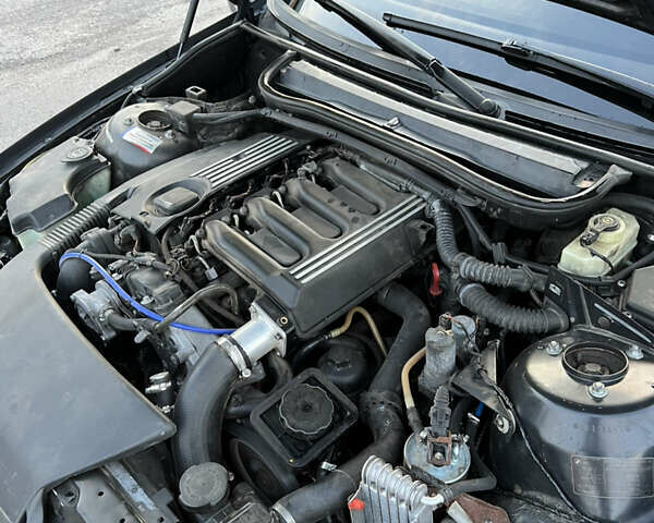Чорний БМВ 3 Серія, об'ємом двигуна 2.93 л та пробігом 354 тис. км за 6500 $, фото 38 на Automoto.ua