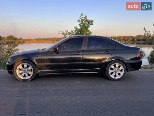 Черный БМВ 3 Серия, объемом двигателя 1.8 л и пробегом 350 тыс. км за 3700 $, фото 1 на Automoto.ua