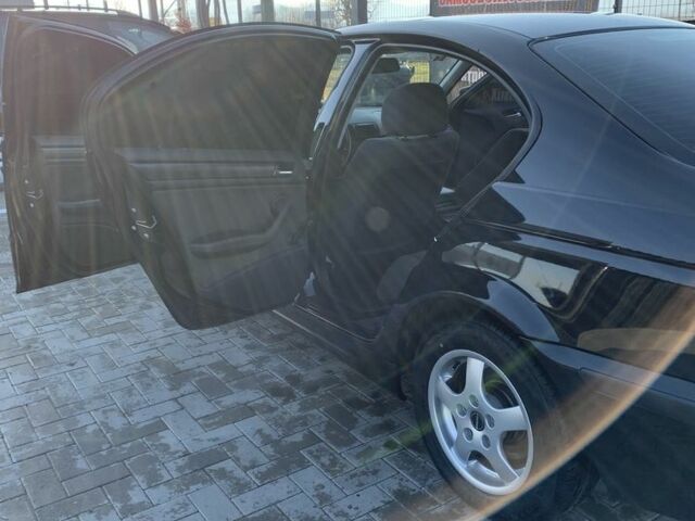 Чорний БМВ 3 Серія, об'ємом двигуна 1.8 л та пробігом 240 тис. км за 4000 $, фото 4 на Automoto.ua