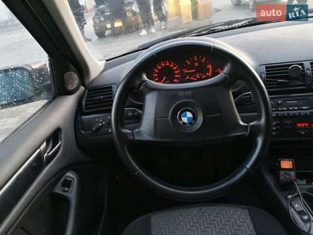 Черный БМВ 3 Серия, объемом двигателя 2 л и пробегом 316 тыс. км за 5000 $, фото 7 на Automoto.ua
