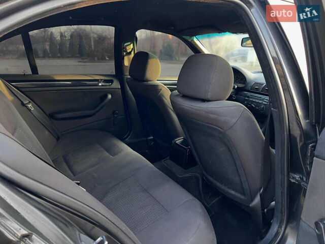 Черный БМВ 3 Серия, объемом двигателя 2 л и пробегом 401 тыс. км за 4300 $, фото 3 на Automoto.ua