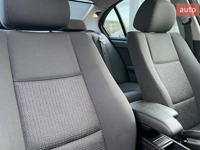 Черный БМВ 3 Серия, объемом двигателя 1.8 л и пробегом 210 тыс. км за 5300 $, фото 22 на Automoto.ua