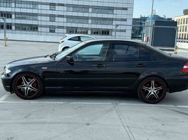 Черный БМВ 3 Серия, объемом двигателя 2 л и пробегом 365 тыс. км за 1900 $, фото 2 на Automoto.ua