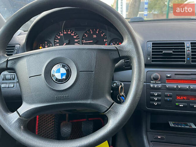 Черный БМВ 3 Серия, объемом двигателя 1.8 л и пробегом 210 тыс. км за 5300 $, фото 10 на Automoto.ua