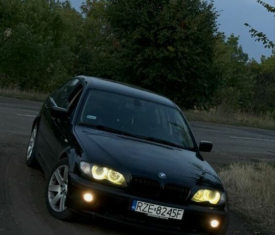 Черный БМВ 3 Серия, объемом двигателя 3 л и пробегом 300 тыс. км за 2800 $, фото 6 на Automoto.ua