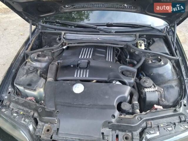 Черный БМВ 3 Серия, объемом двигателя 2 л и пробегом 330 тыс. км за 5450 $, фото 6 на Automoto.ua