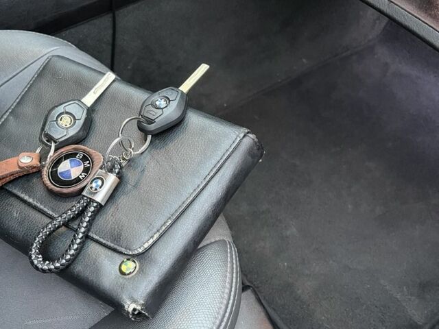 Чорний БМВ 3 Серія, об'ємом двигуна 2 л та пробігом 255 тис. км за 4999 $, фото 1 на Automoto.ua