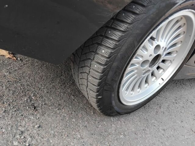 Черный БМВ 3 Серия, объемом двигателя 2 л и пробегом 290 тыс. км за 2300 $, фото 9 на Automoto.ua