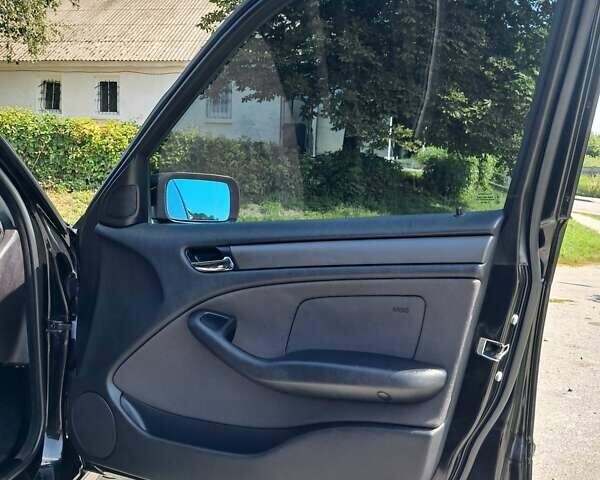 Черный БМВ 3 Серия, объемом двигателя 1.8 л и пробегом 282 тыс. км за 6500 $, фото 7 на Automoto.ua