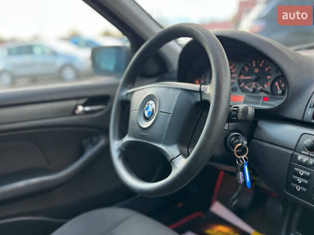 Черный БМВ 3 Серия, объемом двигателя 1.8 л и пробегом 210 тыс. км за 5300 $, фото 16 на Automoto.ua