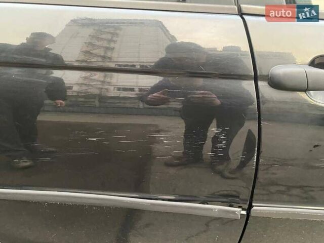 Черный БМВ 3 Серия, объемом двигателя 1.8 л и пробегом 337 тыс. км за 4500 $, фото 3 на Automoto.ua