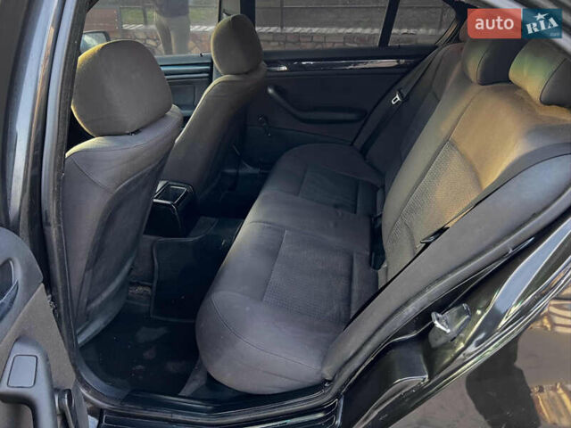 Черный БМВ 3 Серия, объемом двигателя 2 л и пробегом 401 тыс. км за 4300 $, фото 13 на Automoto.ua