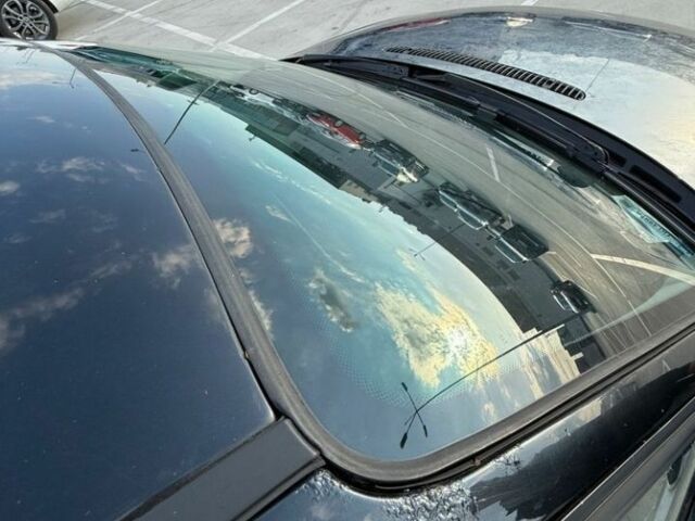 Черный БМВ 3 Серия, объемом двигателя 2 л и пробегом 365 тыс. км за 1900 $, фото 3 на Automoto.ua