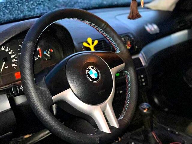 Черный БМВ 3 Серия, объемом двигателя 2 л и пробегом 501 тыс. км за 3700 $, фото 5 на Automoto.ua