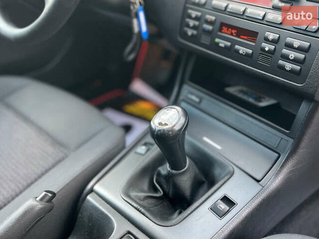 Черный БМВ 3 Серия, объемом двигателя 1.8 л и пробегом 210 тыс. км за 5300 $, фото 14 на Automoto.ua