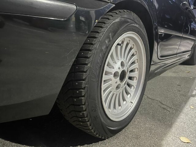 Черный БМВ 3 Серия, объемом двигателя 2 л и пробегом 305 тыс. км за 2200 $, фото 9 на Automoto.ua